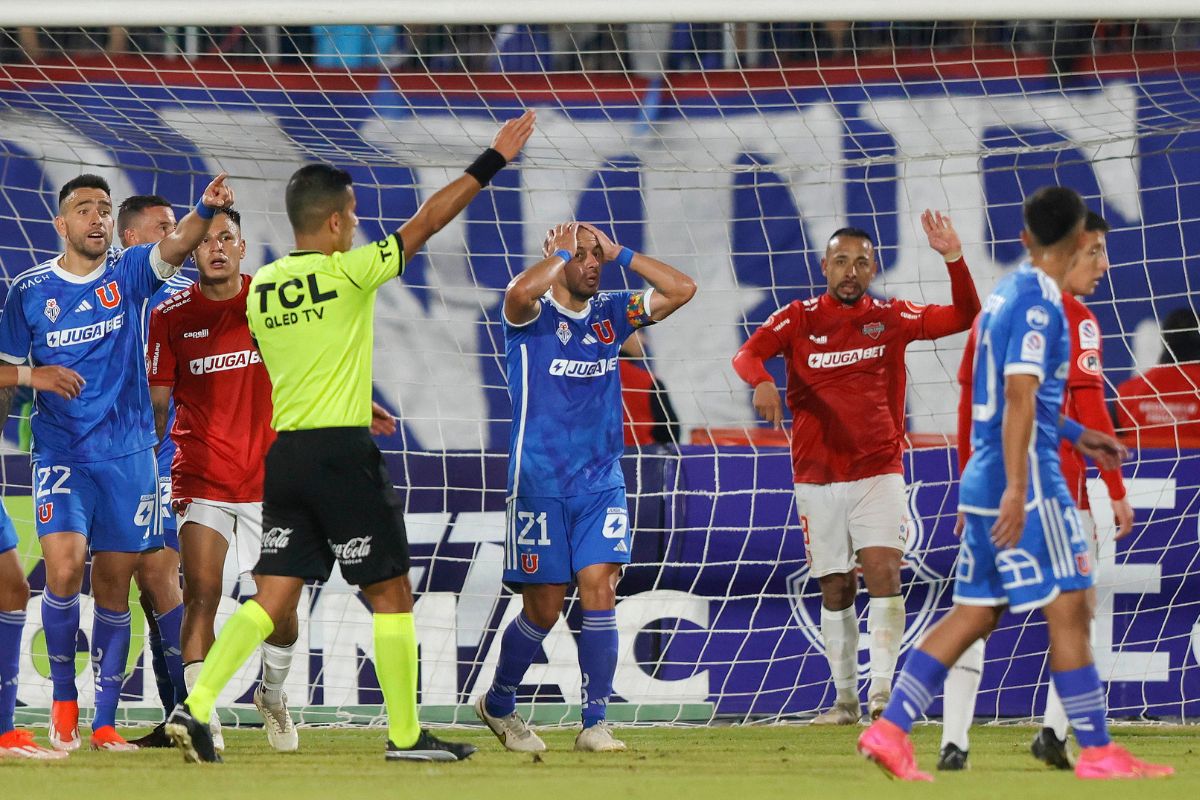 "Algo complicado": confirman cuál es el actual estado físico de ausente figura en los últimos partidos de Universidad de Chile