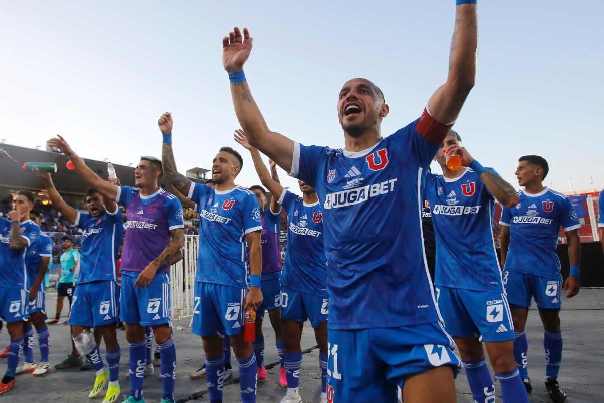 Decisiones en la U: revelan los dos experimentados jugadores que Azul Azul buscará renovar para el 2025