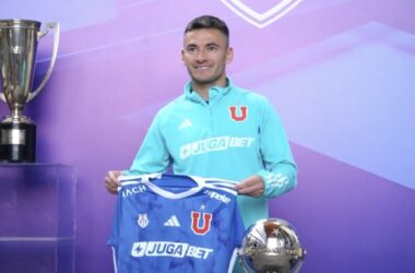 Charles Aránguiz es presentado en la U.