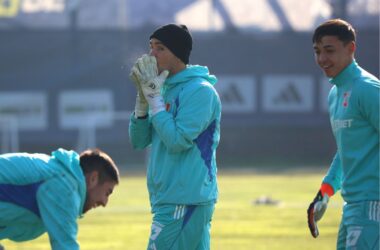 Con cuatro cambios respecto al último partido: la formación de la U para la primera final ante Palestino por Copa Chile