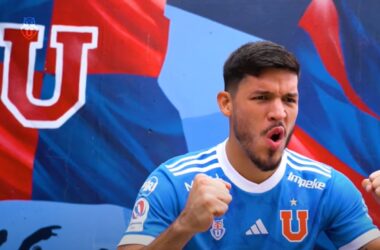 [Video] Como un azul más: Así vivió Bianneider Tamayo el triunfo de la U en su primera vez en el Nacional