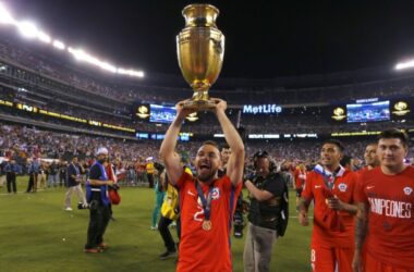 “Sigamos suspendiendo los partidos”: La ácida crítica de Marcelo Díaz por el presente de La Roja