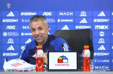 Energía para la recta final: El especial “invitado” que tuvo Gustavo Álvarez en conferencia de prensa