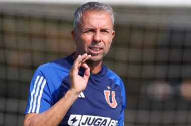 No convencieron a Gustavo Álvarez: los jugadores de la U que tendrán que salir a préstamo