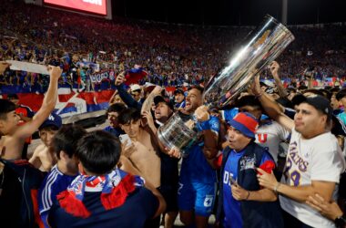 Universidad de Chile celebrando el título de Copa Chile.