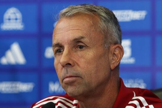 La positiva noticia que confirmó Gustavo Álvarez en la previa del partido de la U ante Everton