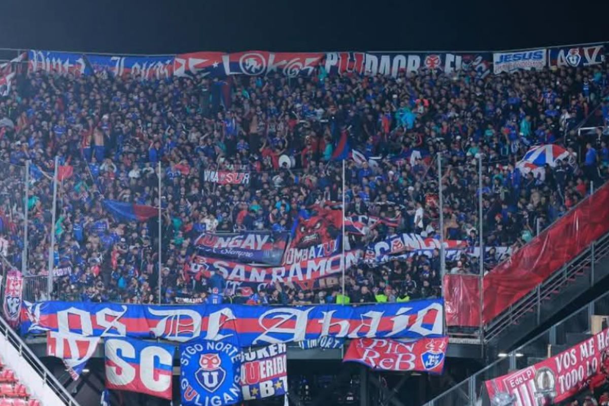 VIDEO | El cántico de los hinchas de la U a la barra de Estudiantes de La Plata que llamó la atención en Argentina