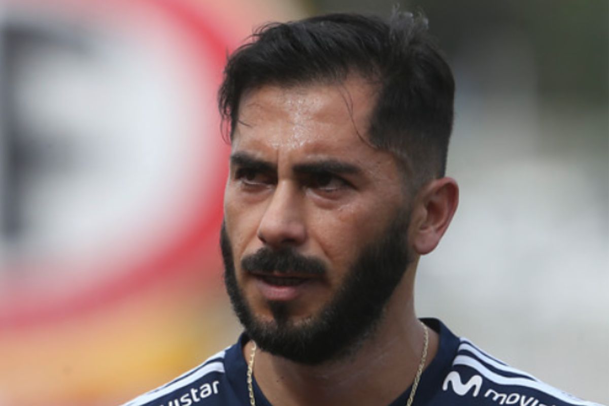 "Nadie tiene tejado de vidrio": Johnny Herrera rompe el silencio en medio de la polémica con Colo-Colo
