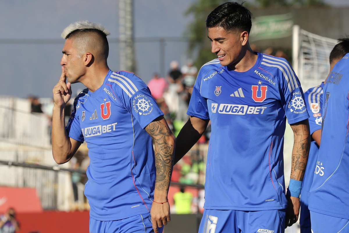 "Problema del entrenador": Leandro Fernández le mete presión a Gustavo Álvarez tras volver a anotar por la U