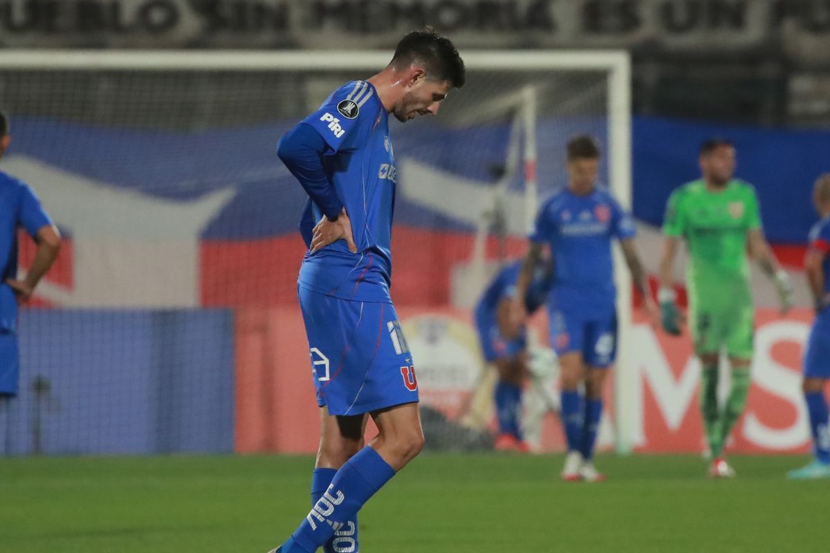 Gabriel Castellón de los más cuestionados en la U (2)