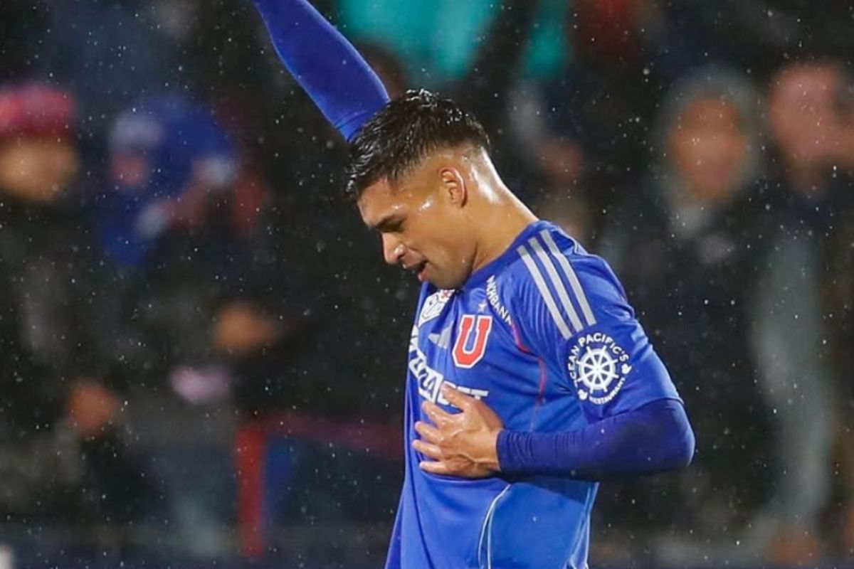 La U goleada ante Huachipato Fabián Hormazábal