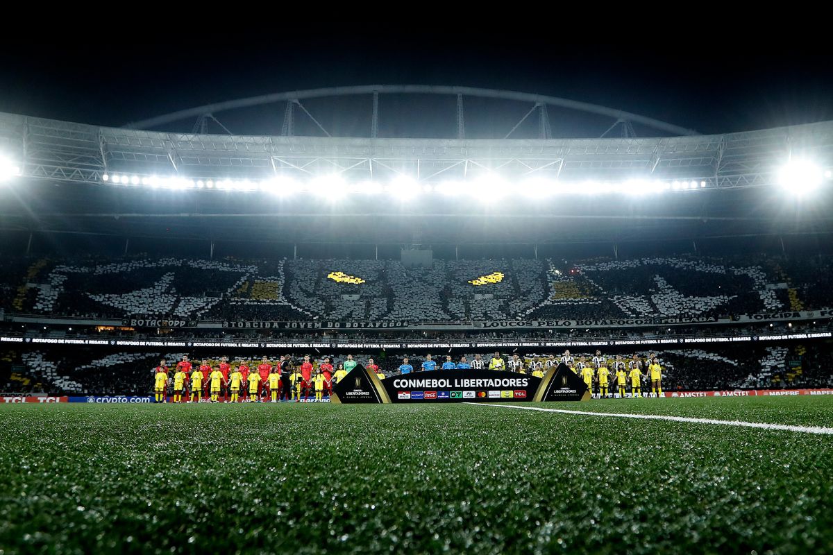 Denuncia a hinchas de Botafogo