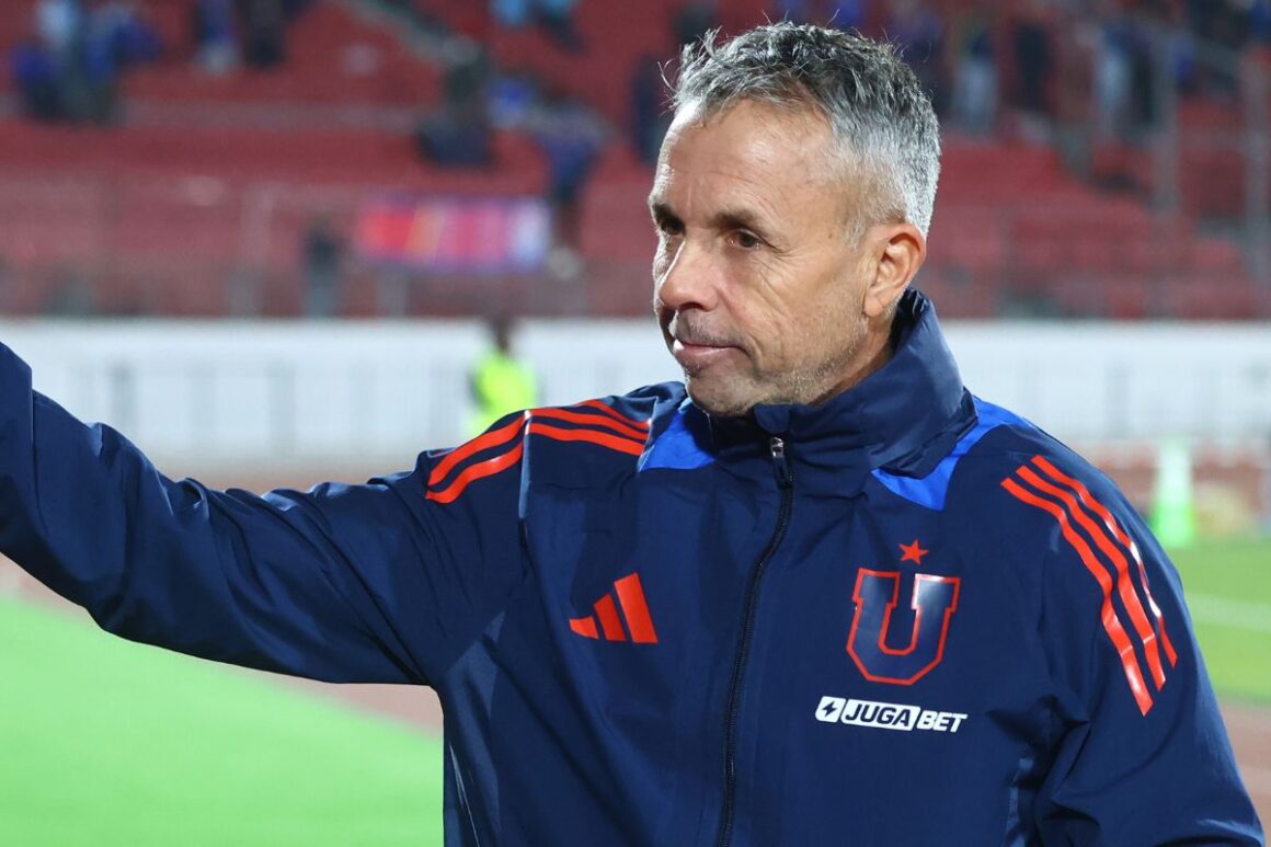 Gustavo Álvarez en la U