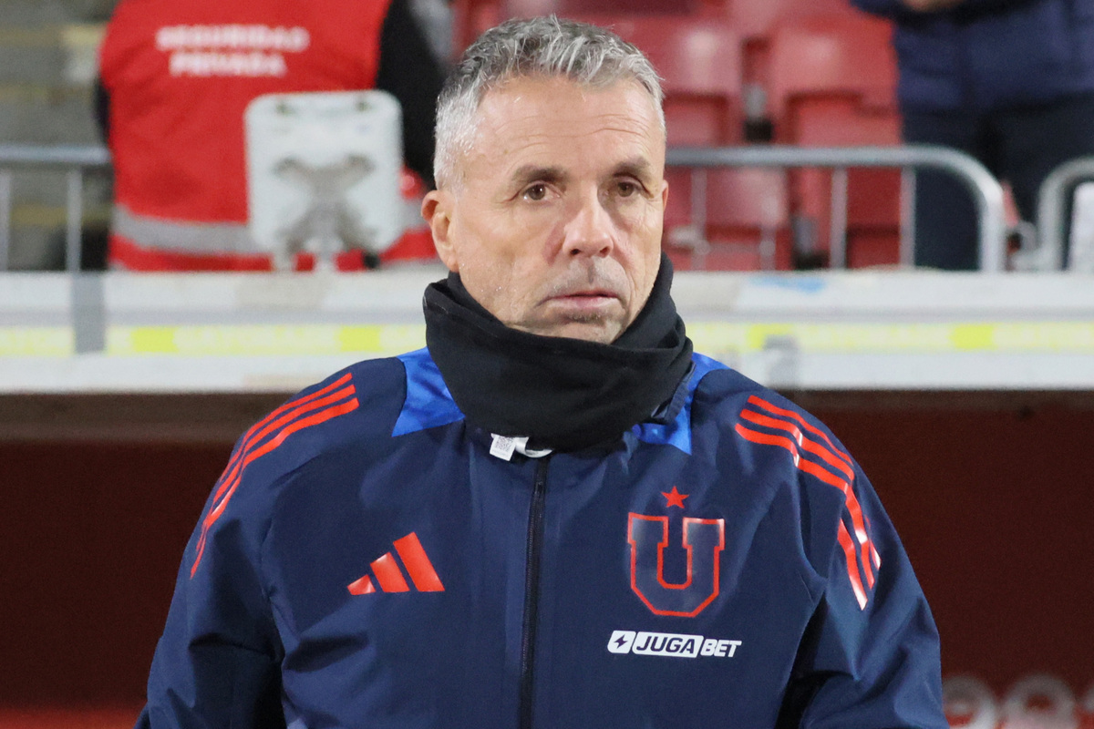 Primer plano de Gustavo Álvarez.